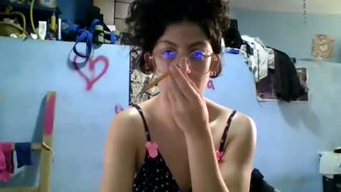 Snapshot of love_electra chatting on 09/29/25, 02:22 love_electra online show from 09/29/25, 02:22