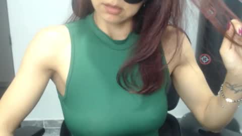 Nina online show from 01/14/26, 08:47