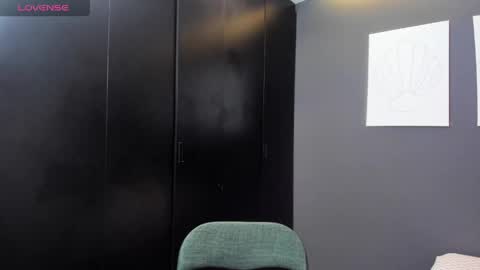 Kristen LoveBerry online show from 04/22/26, 11:28