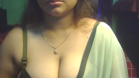 Luna online show from 10/08/25, 09:34