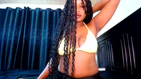 Snapshot of love_niahh chatting on 06/03/26, 12:46 niahh online show from 06/03/26, 12:46
