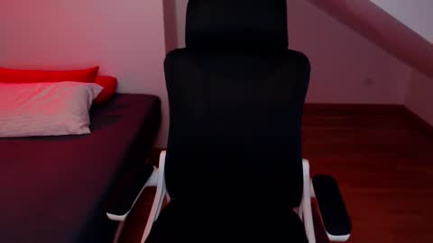 Samantha online show from 12/19/24, 10:02