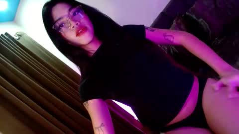 Seren online show from 10/24/25, 10:44