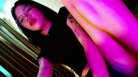 Seren online show from 12/20/25, 01:45