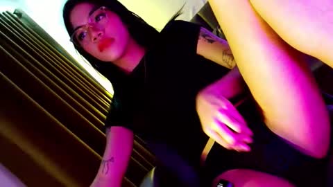 Seren online show from 04/12/26, 03:00