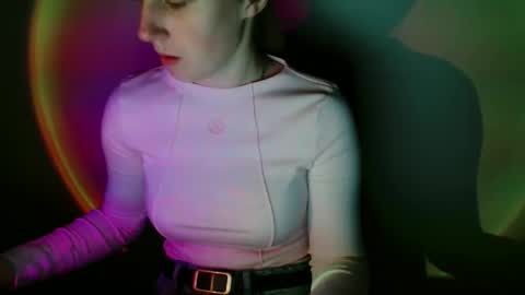 Vivian online show from 02/18/26, 01:07