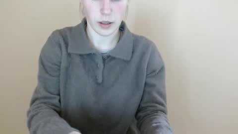 Vivian online show from 04/02/26, 12:14