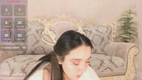 Snapshot of loveame69 chatting on 10/17/25, 04:42 Amaya online show from 10/17/25, 04:42