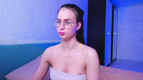 Elisabette online show from 04/17/26, 08:50