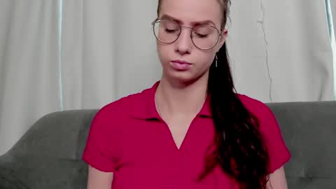 Elisabette online show from 04/30/26, 08:53
