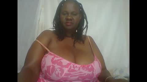 Snapshot of lovebigmelon chatting on 09/23/25, 09:51 Lynn online show from 09/23/25, 09:51