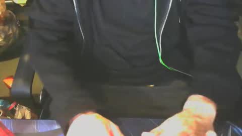 lovebird71 online show from 11/17/25, 03:45