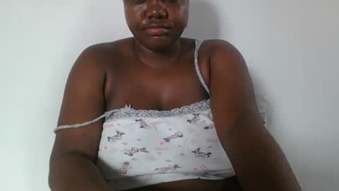 mila online show from 12/14/25, 01:05