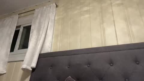 loved19 online show from 12/22/25, 11:02