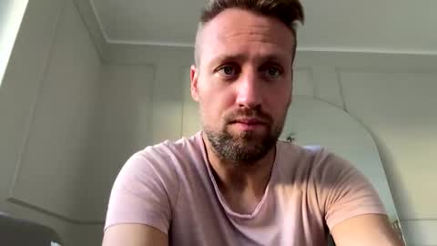 lovefuesse online show from 11/03/25, 08:37