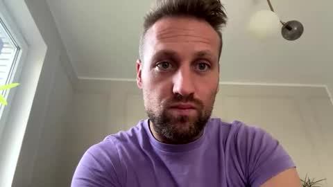 lovefuesse online show from 11/04/25, 07:40