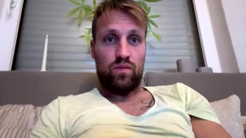 lovefuesse online show from 11/05/25, 09:04