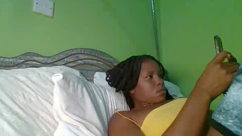 Snapshot of lovegal335 chatting on 06/05/26, 08:47 lovegal335 online show from 06/05/26, 08:47