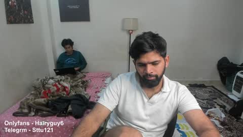 Snapshot of lovehairyindian chatting on 01/31/25, 08:32 Indian hairy online show from 01/31/25, 08:32