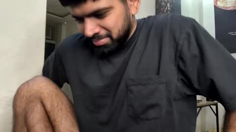 Snapshot of lovehairyindian chatting on 03/10/25, 10:15 Indian hairy online show from 03/10/25, 10:15