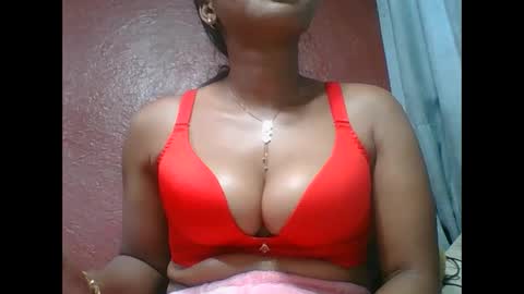 loveinlife750427 online show from 10/04/25, 06:28