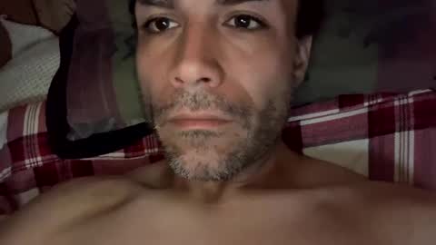 loveisred777 online show from 09/21/25, 04:25