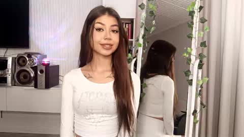 Flora online show from 02/20/26, 11:22