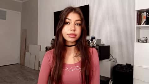 Flora online show from 03/05/26, 11:06