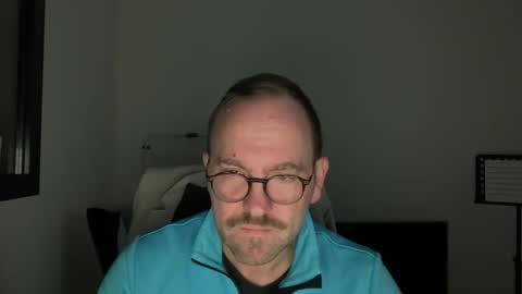 Snapshot of lovelick007 chatting on 12/25/24, 03:06 lovelick007 online show from 12/25/24, 03:06