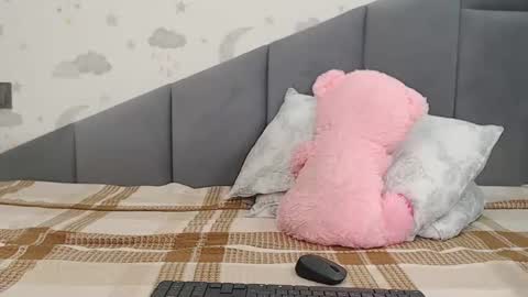 lovellykitty online show from 04/29/26, 06:28