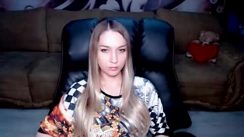 private open online show from 10/24/25, 01:51