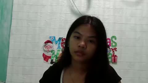 Snapshot of lovellypussy4u chatting on 12/16/25, 04:39 lovellypussy4u online show from 12/16/25, 04:39