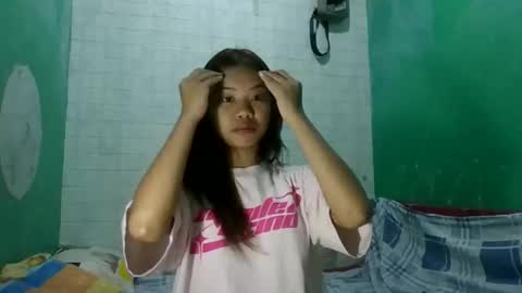 Snapshot of lovellypussy4u chatting on 03/16/26, 05:13 lovellypussy4u online show from 03/16/26, 05:13