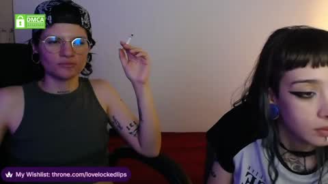 Snapshot of lovelockedlips chatting on 04/07/26, 05:08 Alex Violet online show from 04/07/26, 05:08
