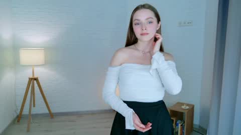 lovely__rachel online show from 04/22/26, 06:16