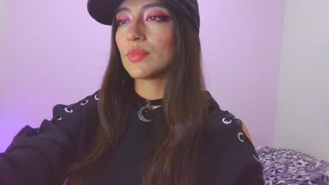 Tami online show from 09/17/25, 02:57