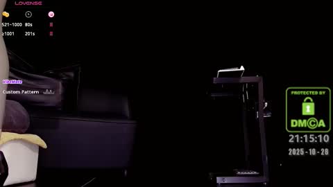 Snapshot of lovely_asahi chatting on 10/28/25, 01:14 lovely asahi online show from 10/28/25, 01:14