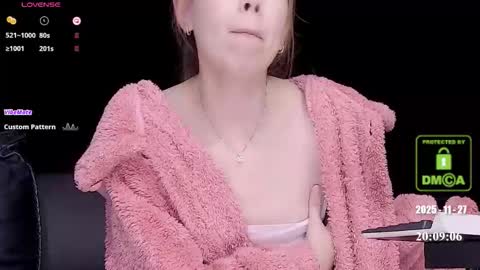 Snapshot of lovely_asahi chatting on 11/27/25, 12:07 lovely asahi online show from 11/27/25, 12:07