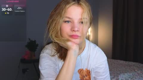 Jenny online show from 01/07/25, 08:03