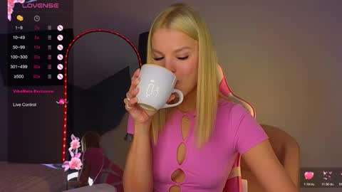 Jenny online show from 11/12/25, 05:13