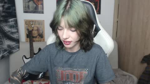 Cassie online show from 01/23/25, 10:22