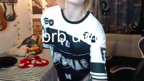 Snapshot of lovely_cass chatting on 07/06/26, 03:03 Cassie online show from 07/06/26, 03:03