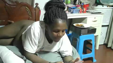 Snapshot of lovely_cassy chatting on 01/12/26, 08:25 Cassy online show from 01/12/26, 08:25