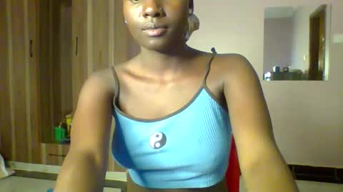 Snapshot of lovely_choco chatting on 09/20/25, 10:44 Choco online show from 09/20/25, 10:44