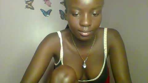 Snapshot of lovely_choco chatting on 12/22/25, 05:10 Choco online show from 12/22/25, 05:10