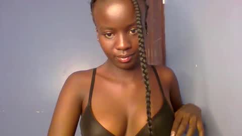 Snapshot of lovely_choco chatting on 02/11/26, 08:25 Choco online show from 02/11/26, 08:25