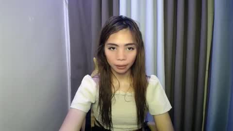 Snapshot of lovely_cummerx chatting on 06/10/26, 02:01 JAM online show from 06/10/26, 02:01