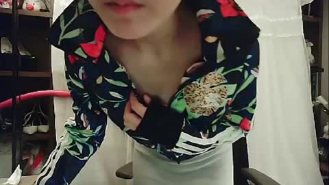 Snapshot of lovely_dana chatting on 01/10/25, 03:48 DANA KIM online show from 01/10/25, 03:48