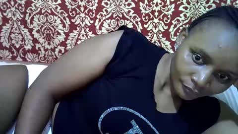Snapshot of lovely_gee chatting on 04/26/26, 02:59 sexylover online show from 04/26/26, 02:59