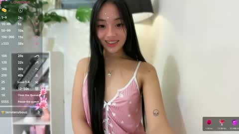 Snapshot of lovely_leah23 chatting on 06/06/26, 09:19 lovely_leah23 online show from 06/06/26, 09:19